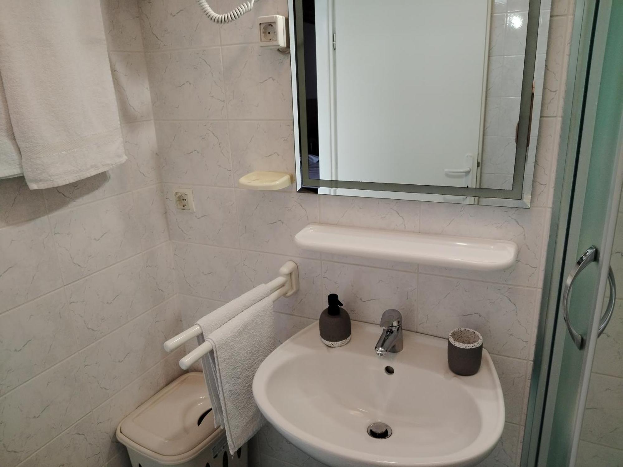Apartmani Marijan Цриквениця Екстер'єр фото
